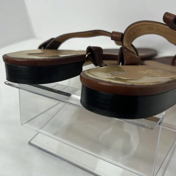 Salvatore Ferragamo Beccaria Brown Leather T-Strap Sandals Flops 8.5 - Picture 7 of 7
